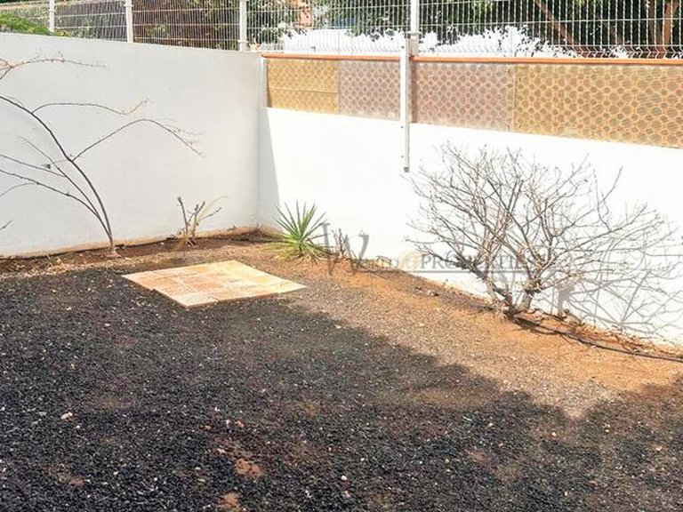Apartment for Sale in Los Cristianos, Tenerife, España 3
