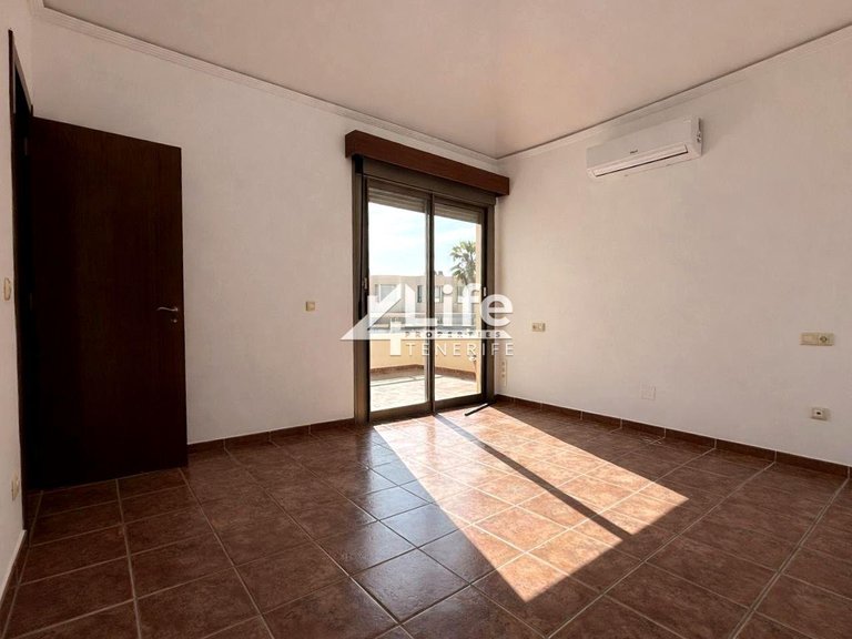 Villa for Sale in Granadilla De Abona, Tenerife 15