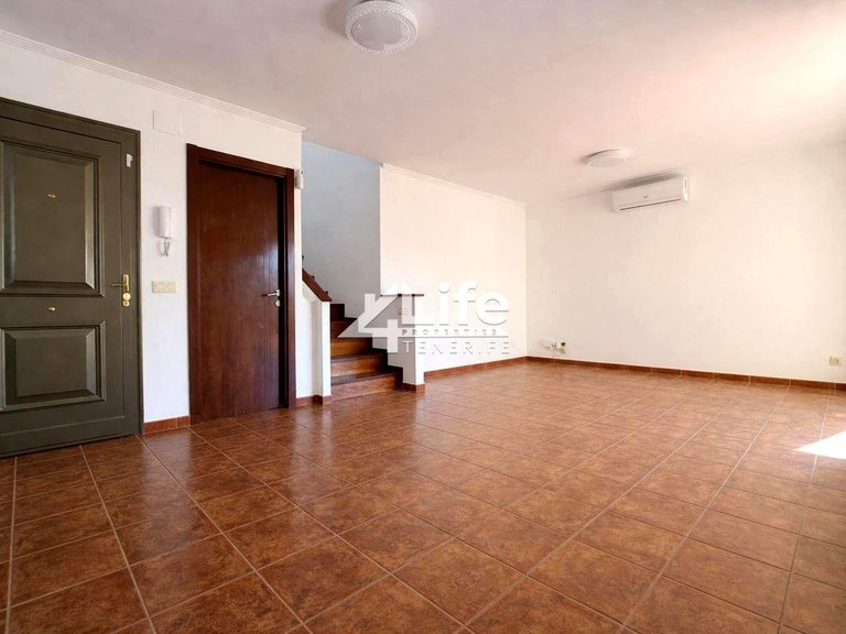 Villa for Sale in Granadilla De Abona, Tenerife 2