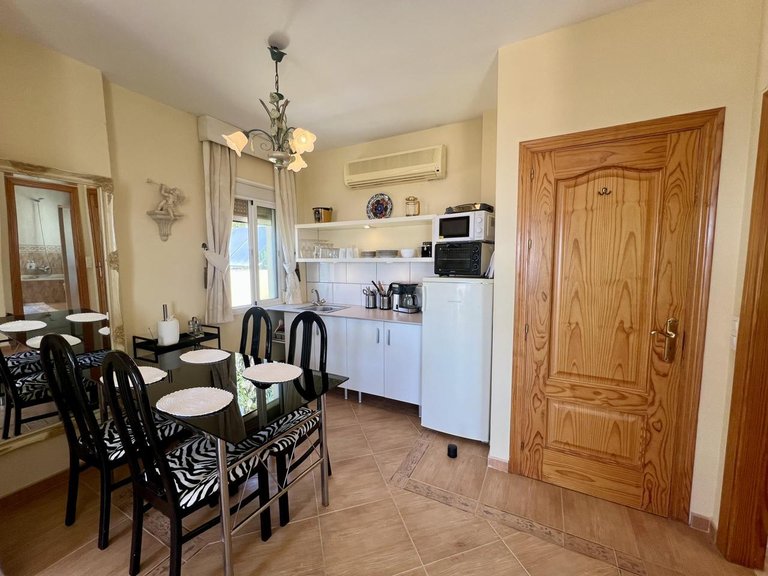 Villa for Sale in Estepona, Malaga 10