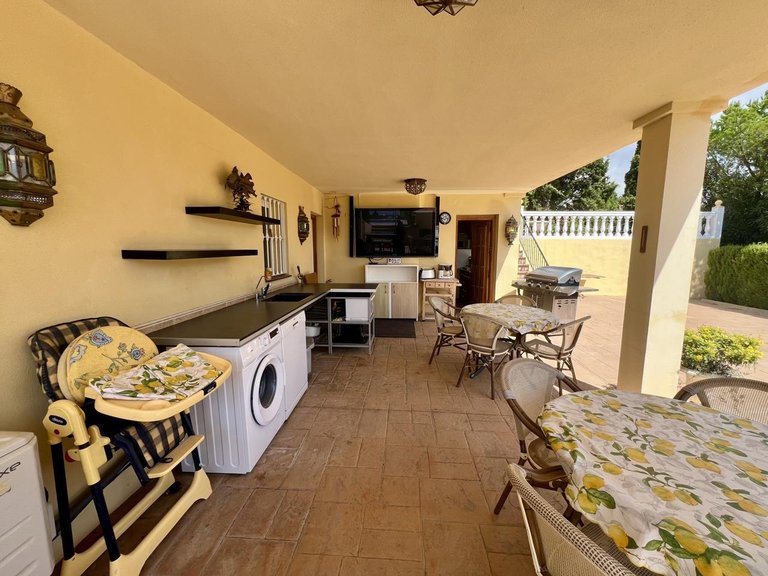Villa for Sale in Estepona, Malaga 24