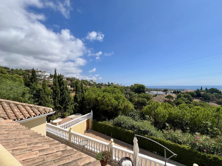 Villa for Sale in Estepona, Malaga 34