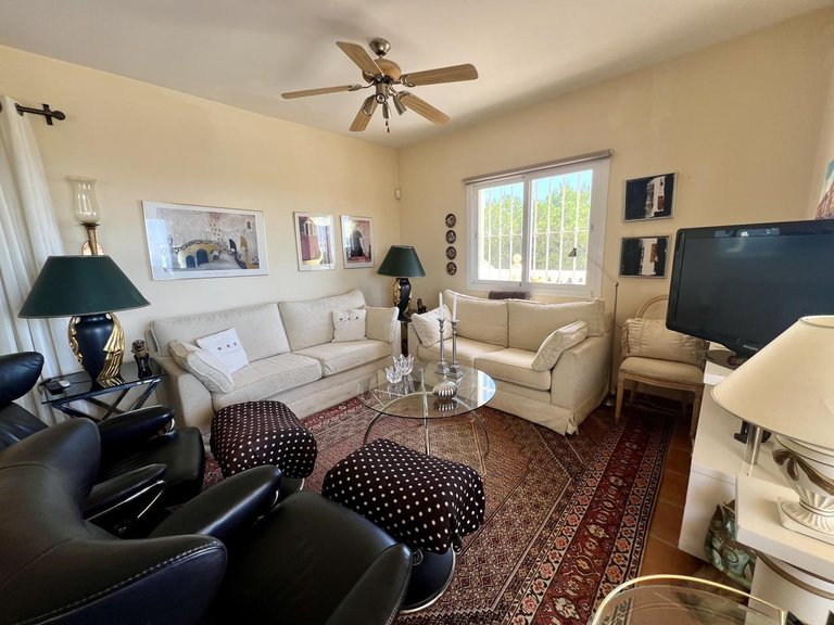 Villa for Sale in Estepona, Malaga 2