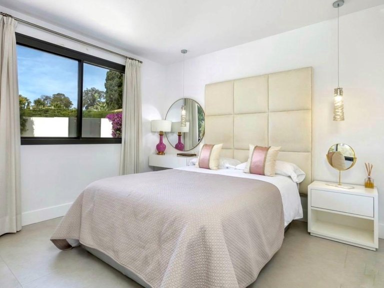 Villa for Sale in San Pedro Alcántara, Malaga 4