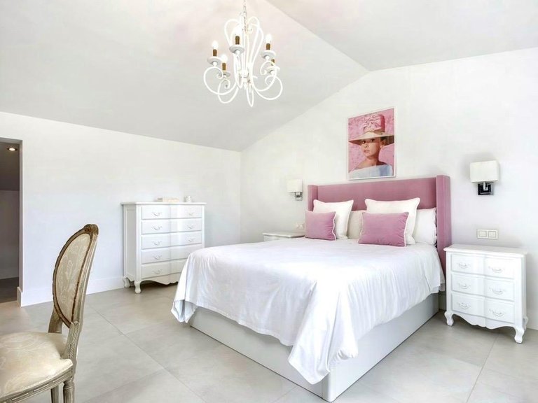 Villa for Sale in San Pedro Alcántara, Malaga 11