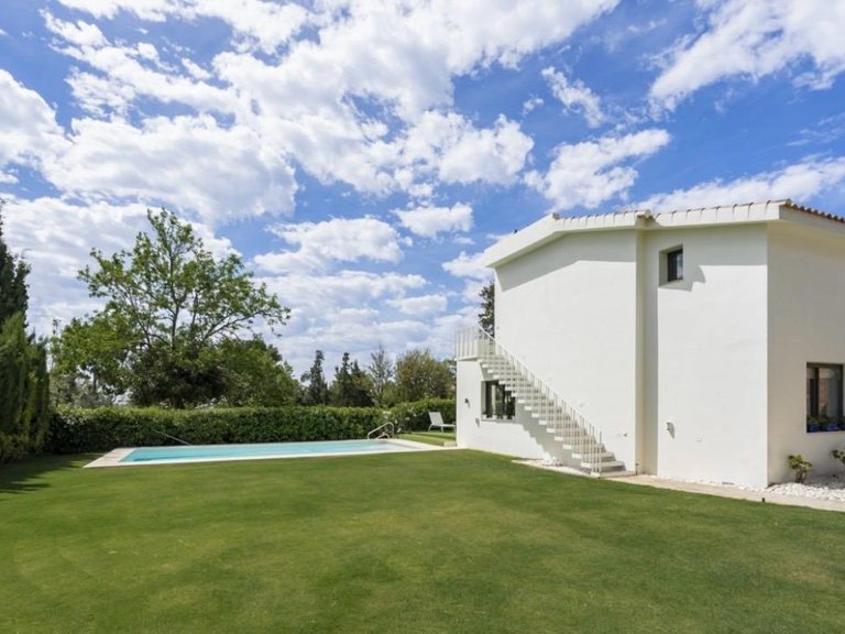 Villa for Sale in San Pedro Alcántara, Malaga 25