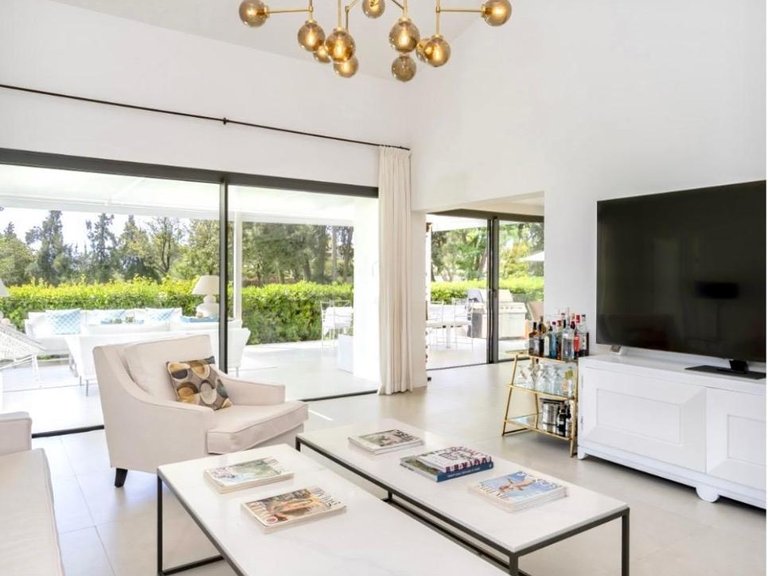 Villa for Sale in San Pedro Alcántara, Malaga 17