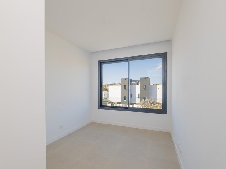 Villa for Sale in Estepona, Malaga 9