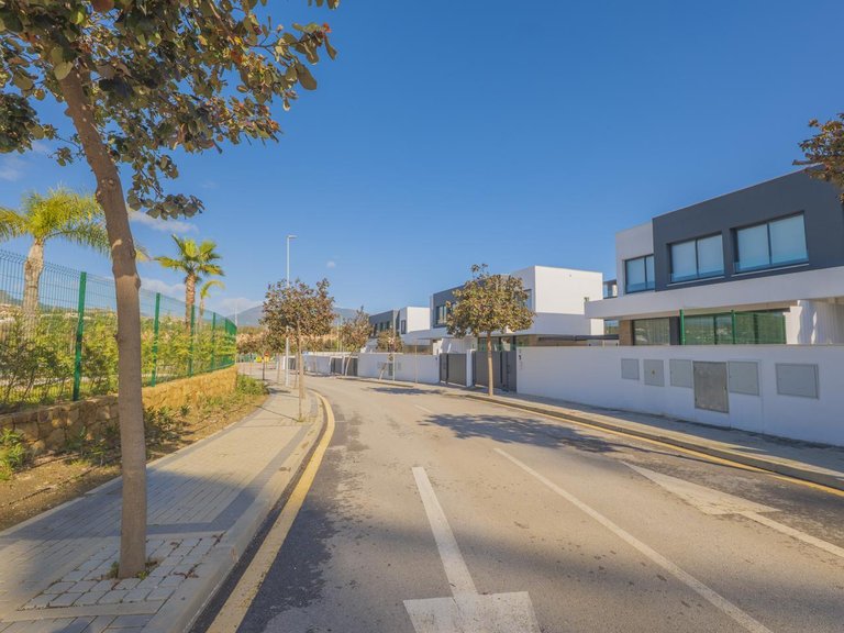 Villa for Sale in Estepona, Malaga 36