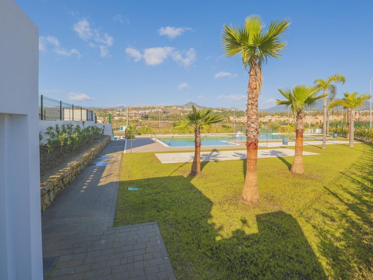 Villa for Sale in Estepona, Malaga 43