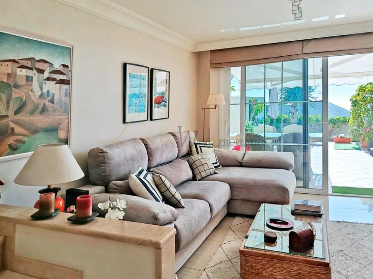 Town House for Sale in Chayofa, Tenerife, España 7