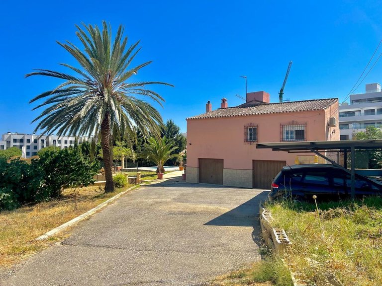Villa for Sale in Estepona, Malaga 29