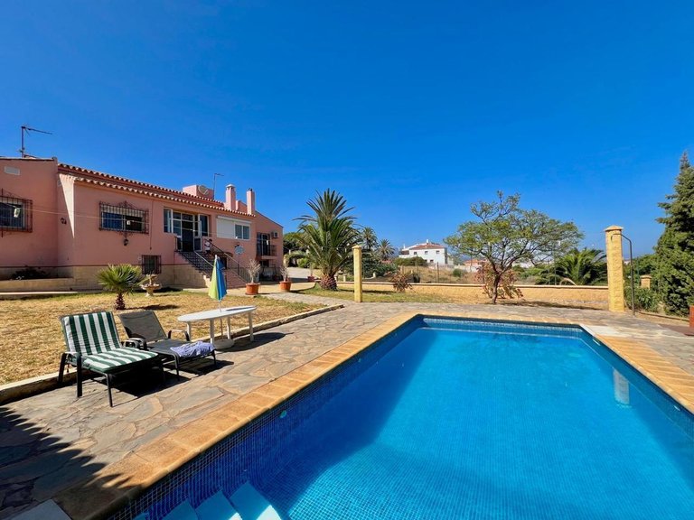 Villa for Sale in Estepona, Malaga 41