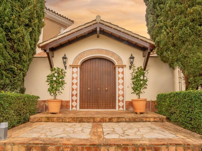 Villa for Sale in San Roque, Cadiz 31