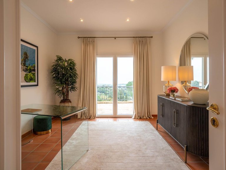 Villa for Sale in San Roque, Cadiz 9