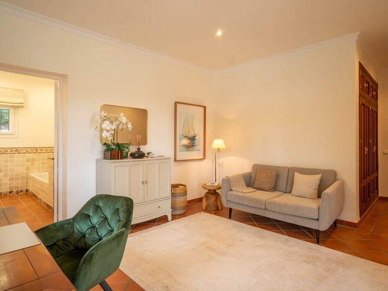 Villa for Sale in San Roque, Cadiz 13