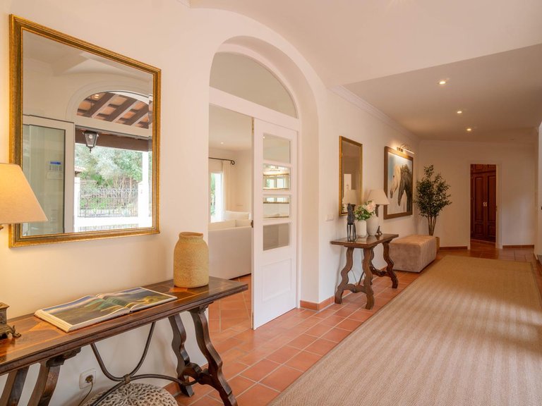 Villa for Sale in San Roque, Cadiz 24