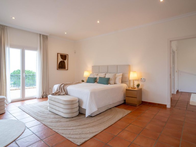 Villa for Sale in San Roque, Cadiz 7