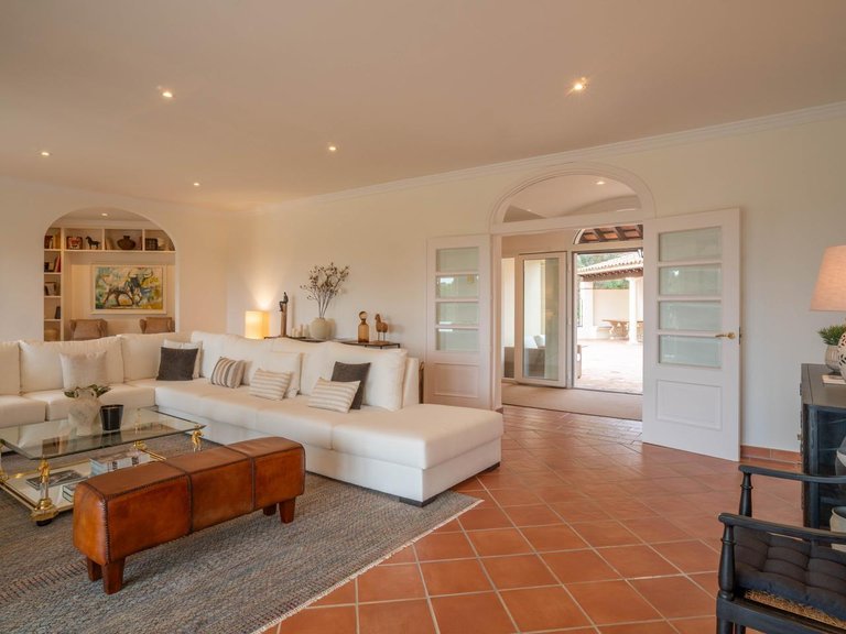 Villa for Sale in San Roque, Cadiz 19