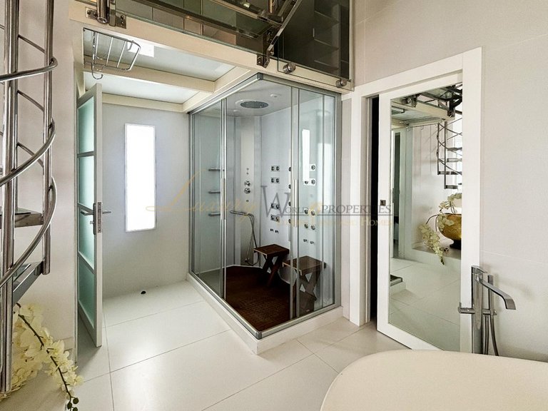 Penthouse for Sale in Costa Adeje, Tenerife, España 31