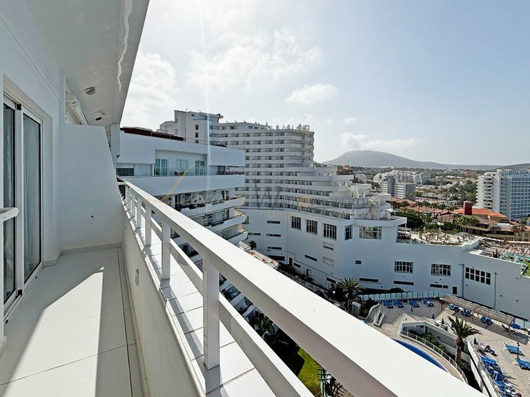 Penthouse for Sale in Costa Adeje, Tenerife, España 16