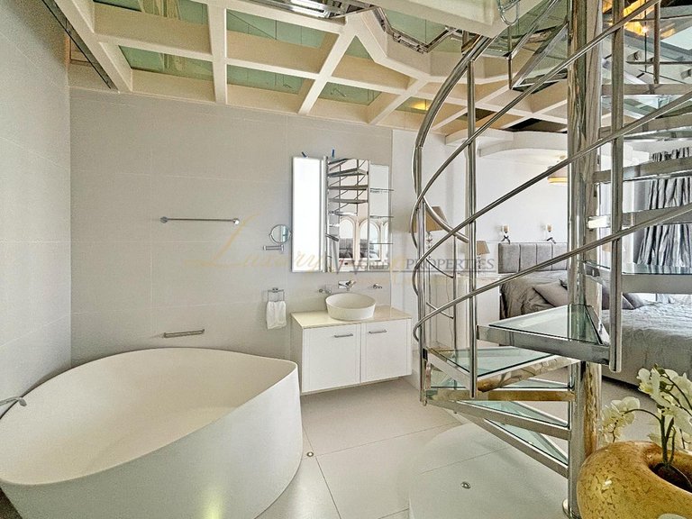 Penthouse for Sale in Costa Adeje, Tenerife, España 34