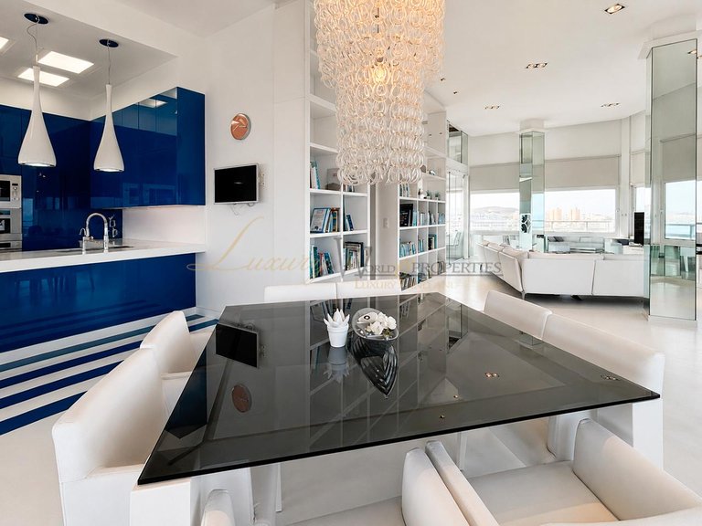 Penthouse for Sale in Costa Adeje, Tenerife, España 21
