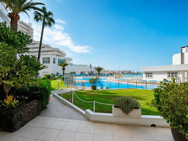 Penthouse for Sale in Costa Adeje, Tenerife, España 41