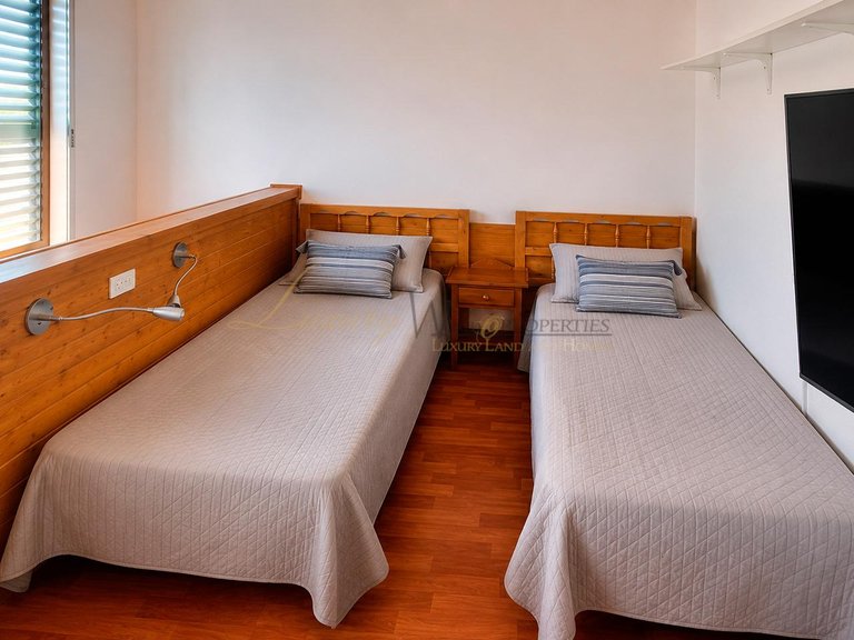 Apartment for Sale in Costa Del Silencio, Tenerife, España 7