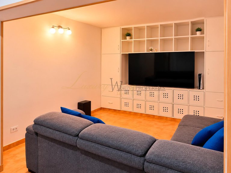 Apartment for Sale in Costa Del Silencio, Tenerife, España 3