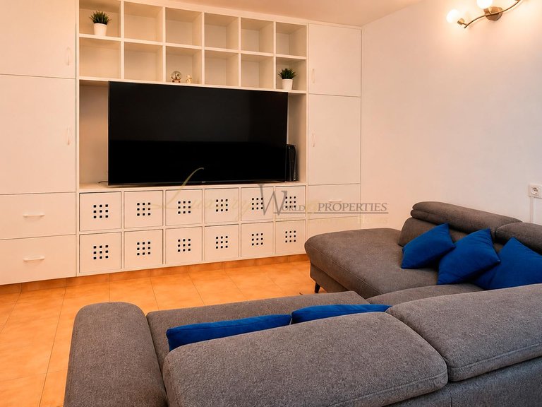 Apartment for Sale in Costa Del Silencio, Tenerife, España 2