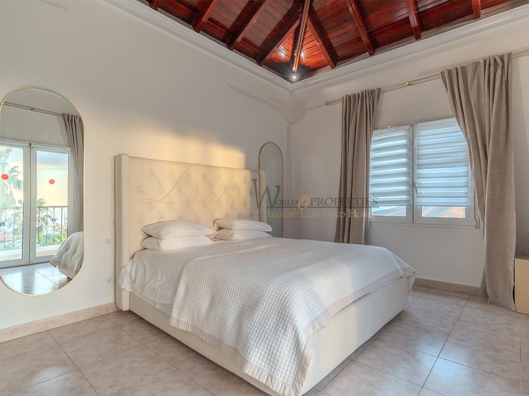 Villa for Sale in Chayofa, Tenerife, España 49