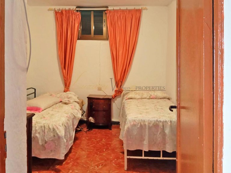 Villa for Sale in Las Manchas, Tenerife, España 12