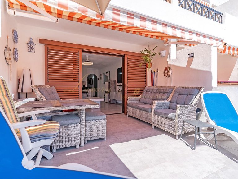 Apartment for Sale in Los Cristianos, Tenerife, España 3