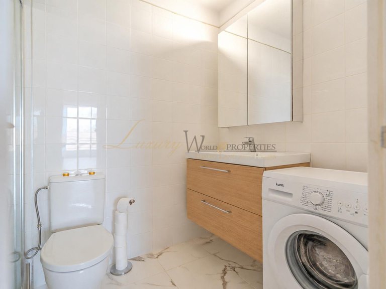 Apartment for Sale in Golf Del Sur, Tenerife, España 20