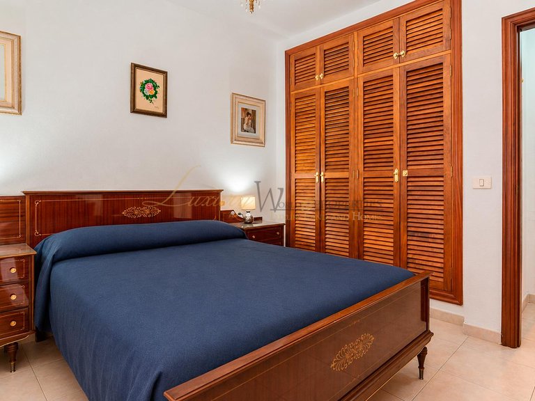 Apartment for Sale in Las Galletas, Tenerife, España 13