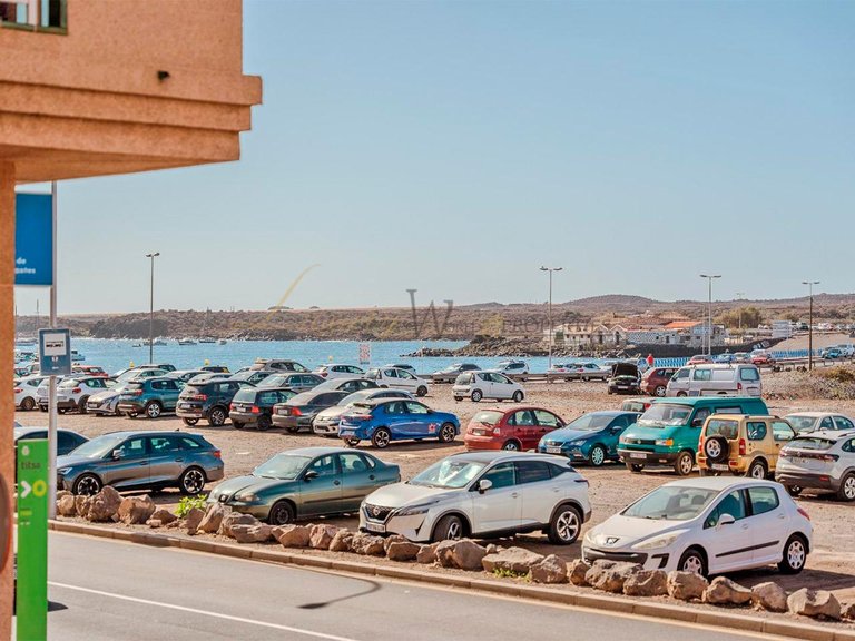 Apartment for Sale in Las Galletas, Tenerife, España 17