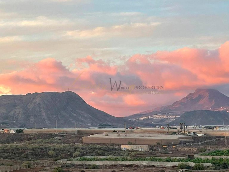 Apartment for Sale in Las Galletas, Tenerife, España 18
