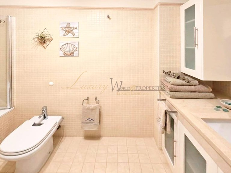 Penthouse for Sale in Los Gigantes, Tenerife, España 20
