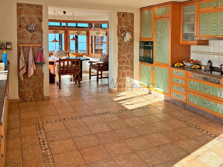 Villa for Sale in Arona, Tenerife, España 7