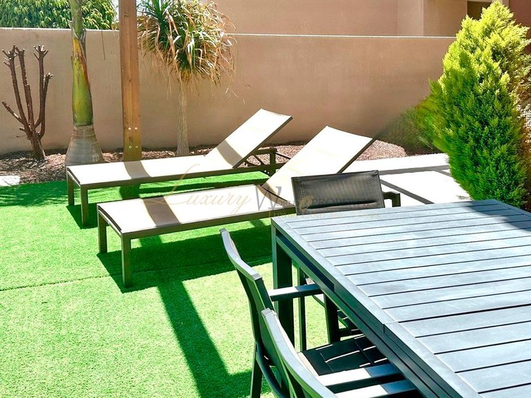 Villa for Sale in Amarilla Golf, Tenerife, España 3