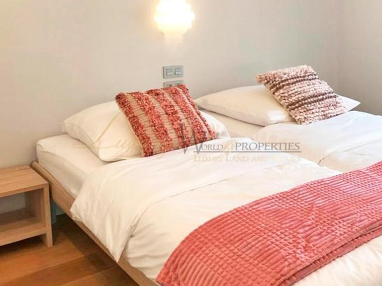 Villa for Sale in Amarilla Golf, Tenerife, España 26