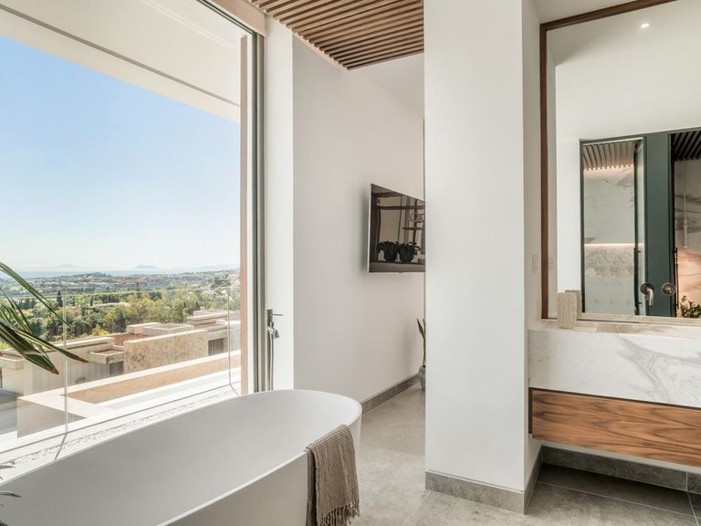 Villa for Sale in Benahavís, Malaga 40
