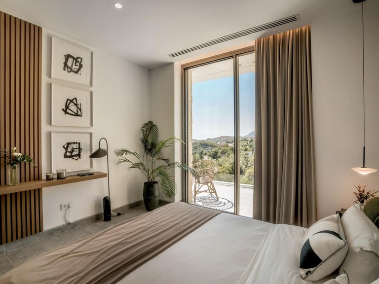 Villa for Sale in Benahavís, Malaga 38