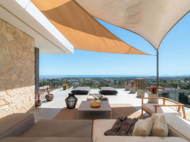 Villa for Sale in Benahavís, Malaga 43