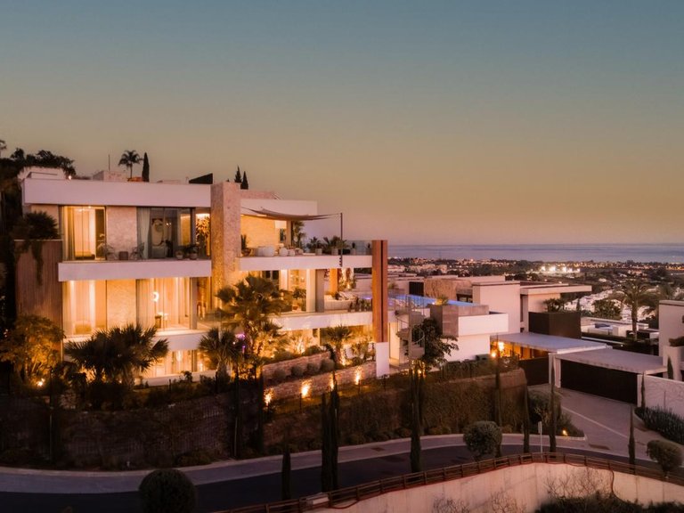 Villa for Sale in Benahavís, Malaga 1