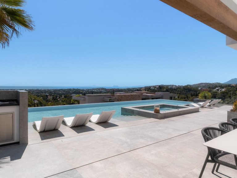 Villa for Sale in Benahavís, Malaga 50
