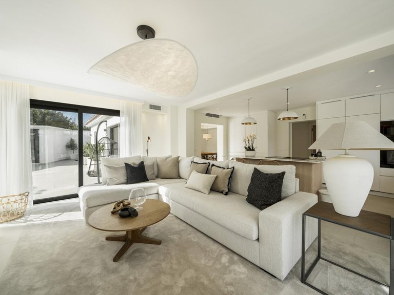 Villa for Sale in San Pedro Alcántara, Malaga 18