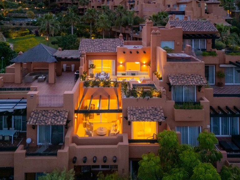 Penthouse for Sale in Marbella, Malaga 43