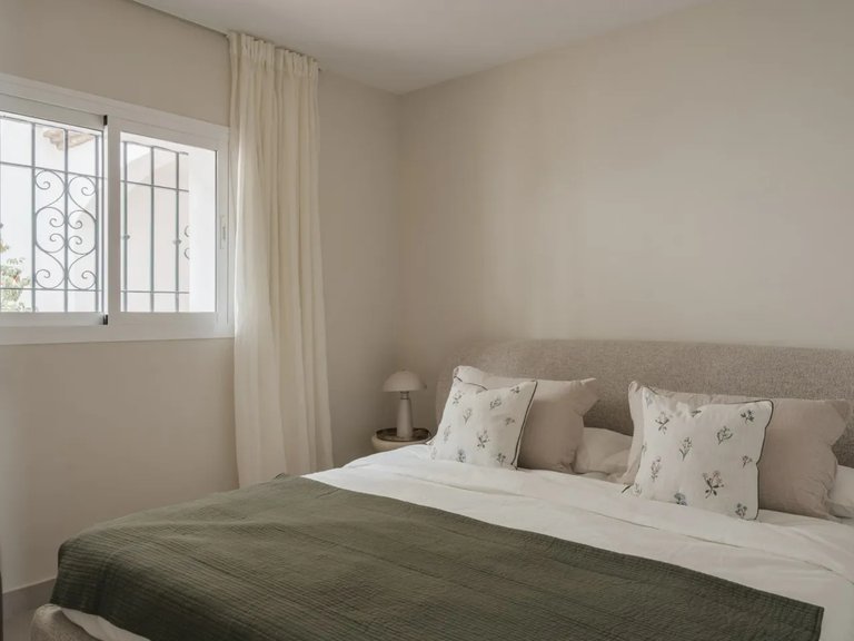 Apartment for Sale in Benahavis, Malaga 15
